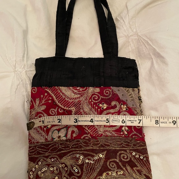 Small Handbag made from Sari - Picture 5 of 5